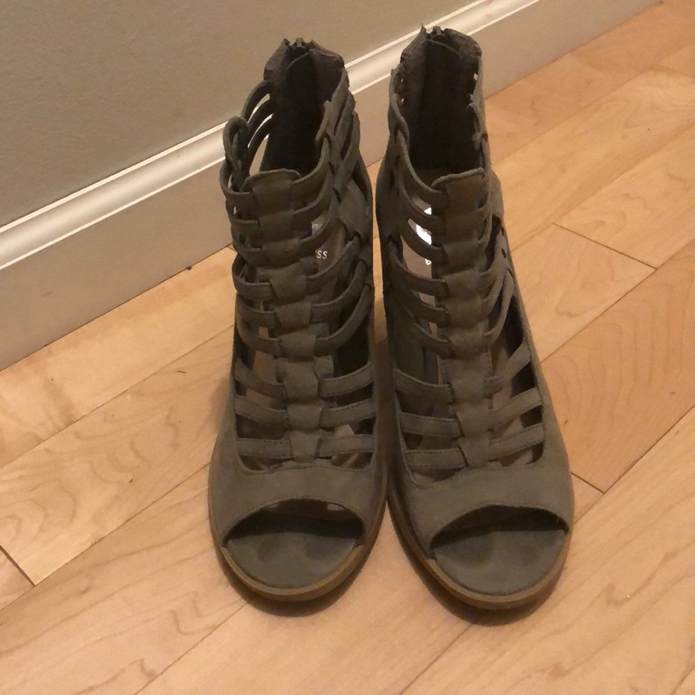 G by Guess Women’s Heels